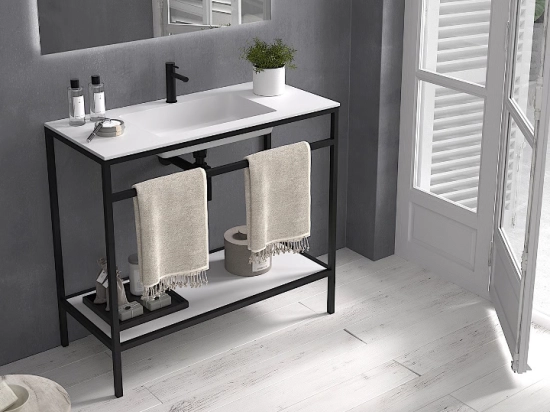 Meuble vasque avec une structure en métal noir lui conférant un style industriel. Le plan vasque blanc apporte une touche contemporaine. Ce meuble de salle de bain est à la fois pratique et esthétique, et s'intègre dans tous les types d'intérieurs.